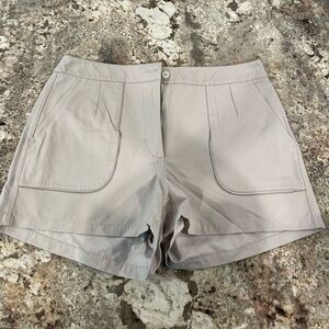 Beige lulu shorts